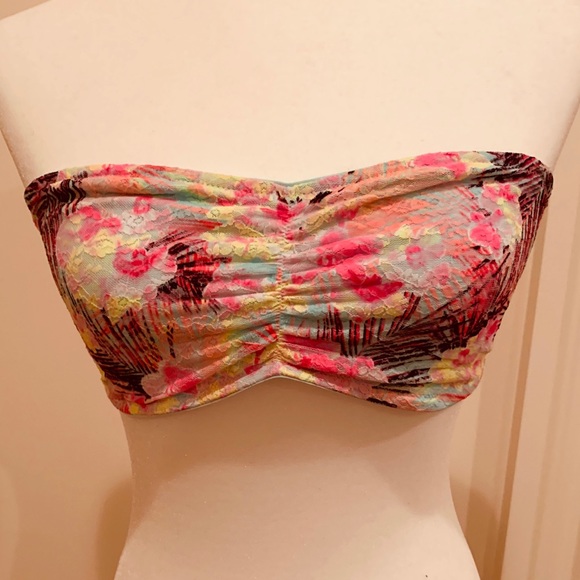 PINK Victoria's Secret Other - 🥰Pink Victoria’s Secret bandeau bra size L PINK Victoria's Secret Other - 🥰Pink Victoria’s Secret bandeau bra size L